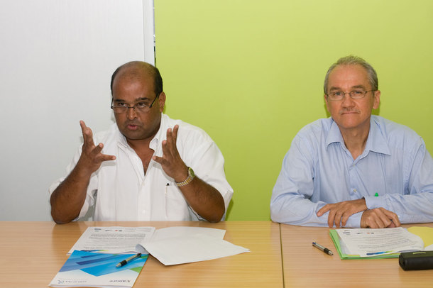 Norbert Tacoun, président d’OPCALIA Réunion, et Harry Payet, directeur régional d’OPCALIA Réunion