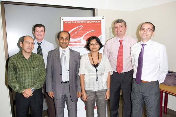 Philippe Ho Yen vice-Président du Croec, à l’arrière Marcelino Burel conseiller, Abdoullah Lala président du Croec, Isabelle Carmi vice-présidente du Croec, Pierre-Alain Frécaut trésorier et Pascal Terrazzoni conseiller