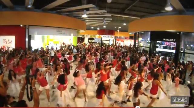 Flash Mob DuparcFlash Mob Centre Commercial Duparc Ile de la Réunion