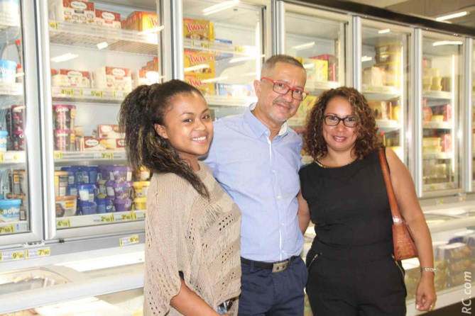 Nicole Anja, poissonière, Aly Serfoudine et Olivia Mahon