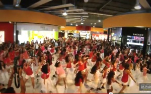 Flash Mob DuparcFlash Mob Centre Commercial Duparc Ile de la Réunion