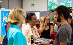 Remise du Numérisak aux enseignants du Lycée Lislet Geoffroy