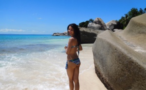 Miss Réunion découvre les plages des Seychelles